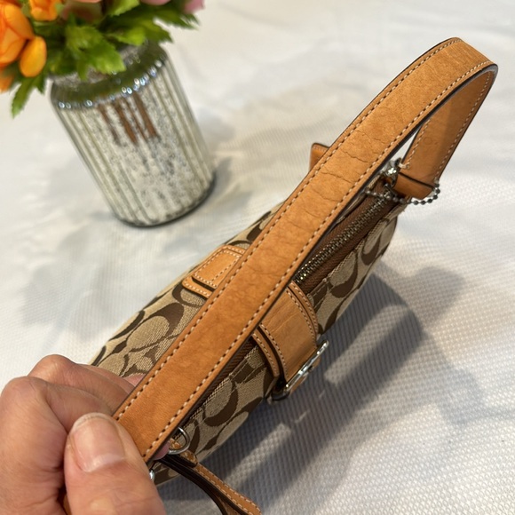 Authentic Coach small shoulder bag - Picture 8 of 11